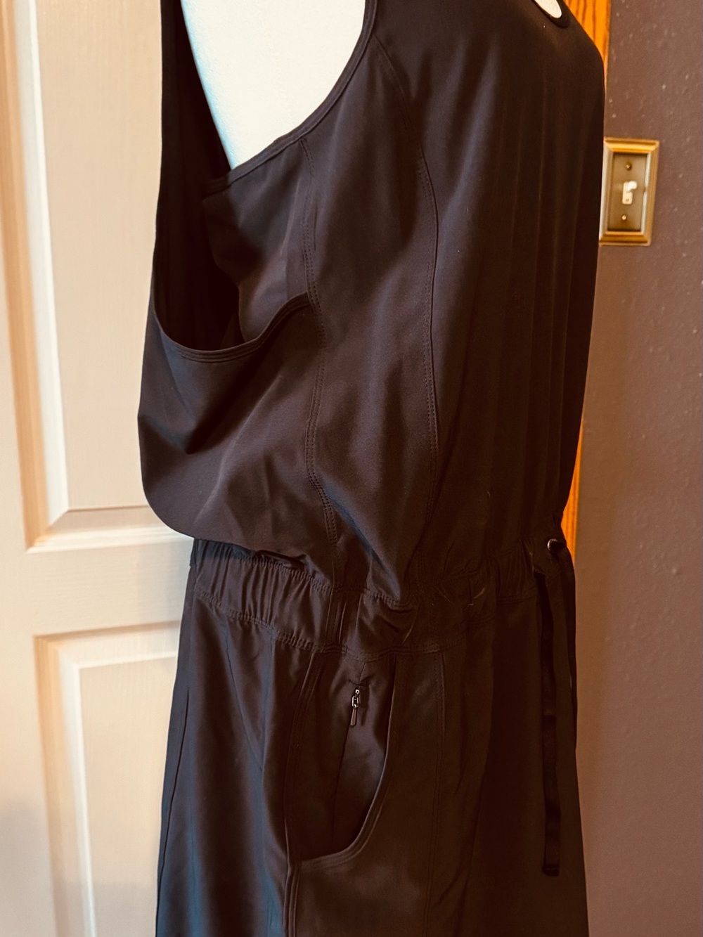 NWOT Patagonia Women’s Black Sleeveless Drawstring Waist Midi Dress - Picture 4 of 5